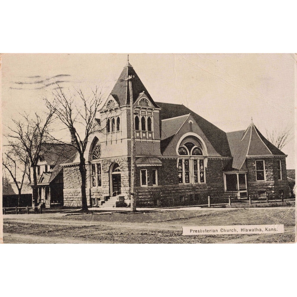 Presbyterian Church Hiawatha Kansas Postcard 1912 Vtg Brown County KS - Picture 1 of 2